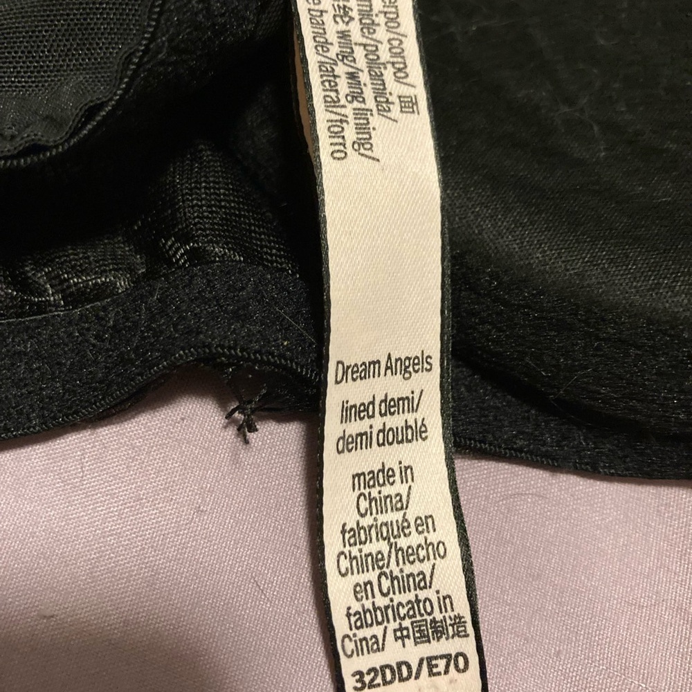 Cream and Black Seamless Underwire Bras with Lace - Picture 4 of 4